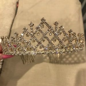 Silver jeweled Tiara